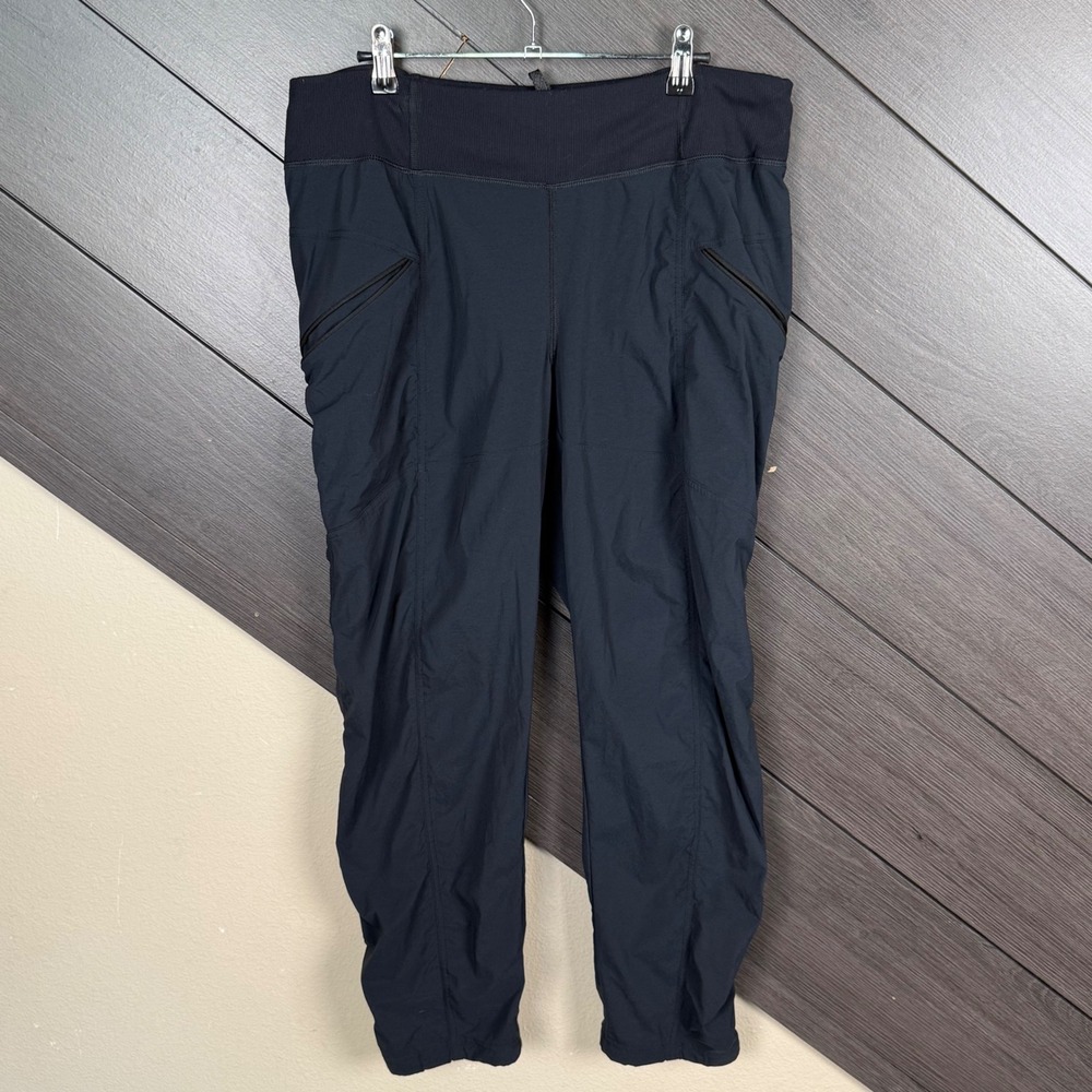 prAna Women's Large Short Fit Nylon Hiking Pants Black Cropped Outdoor